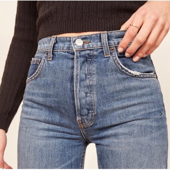 Reformation *Cropped* Cynthia High-Rise Relaxed Fit Jeans - Picture 3 of 10